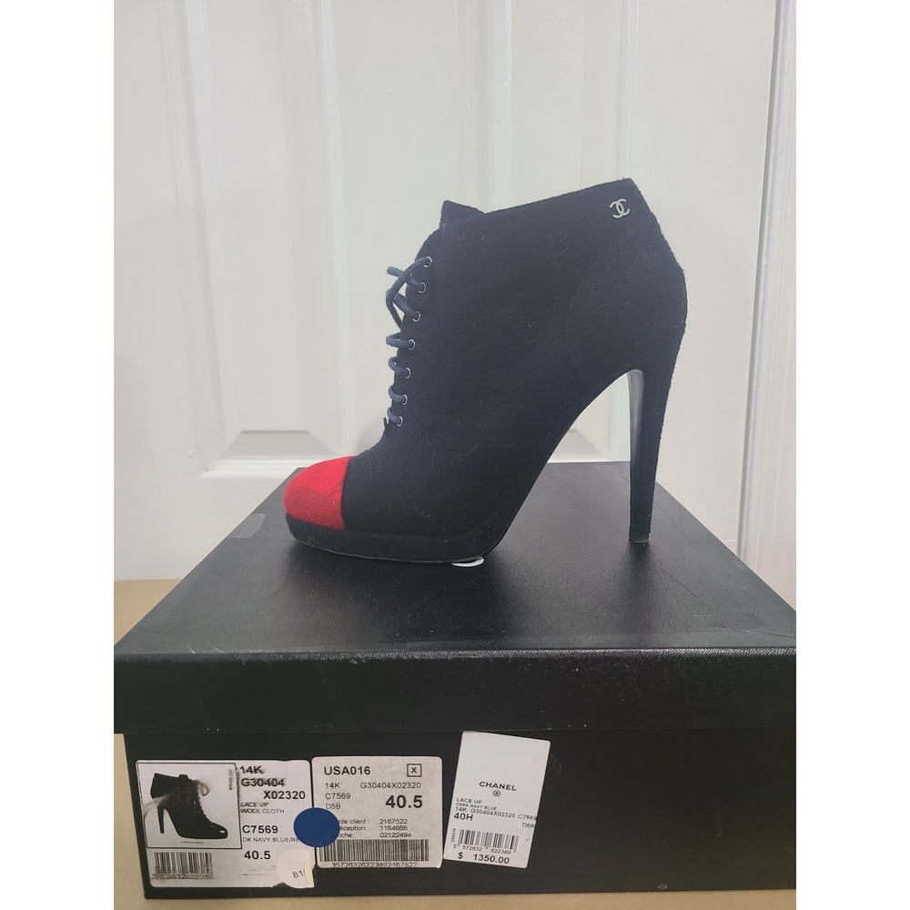 CHANEL CC Navy Blue Suede Heels Boots Booties Red Bottom Lace Up 40.5 10.5 - Picture 1 of 3